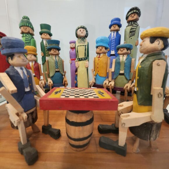 Pictures of  Famous Artist